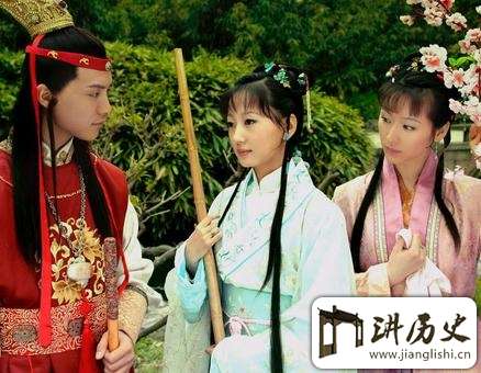 纵容还是默许:红楼梦中林黛玉为何不吃袭人的醋