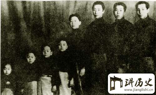 张作霖的儿子女儿简介?军阀张作霖怎么死的?