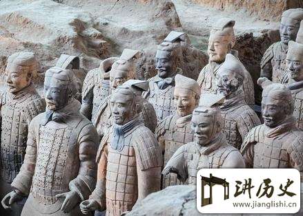 秦始皇是活人殉葬的始作俑者吗?为何要活人殉葬
