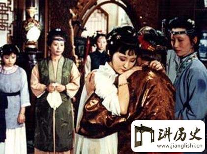 红楼梦中林黛玉第一次进贾府的无奈与可怜