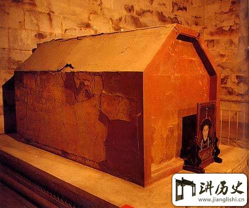 比紫禁城还奢华的慈禧太后陵墓:数亿珍宝遗失真相