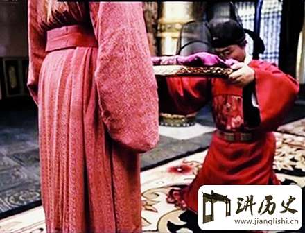 中国古代历史上唯一一位历经了七朝的宰相是谁?