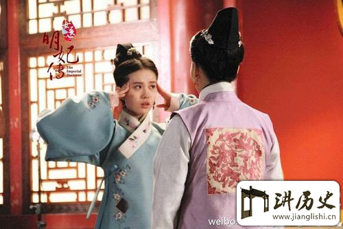 <rb>揭</rb><rt>jiē</rt><rb>秘</rb><rt>mì</rt><rb>历</rb><rt>lì</rt><rb>史</rb><rt>shǐ</rt><rb>上</rb><rt>shàng</rt><rb>谈</rb><rt>tán</rt><rb>允</rb><rt>yǔn</rt><rb>贤</rb><rt>xián</rt><rb>真</rb><rt>zhēn</rt><rb>实</rb><rt>shí</rt><rb>的</rb><rt>de</rt><rb>一</rb><rt>yī</rt><rb>生</rb><rt>shēng</rt><rb>晚</rb><rt>wǎn</rt><rb>年</rb><rt>nián</rt><rb>遭</rb><rt>zāo</rt><rb>重</rb><rt>zhòng</rt><rb>创</rb><rt>chuàng</rt><rb>儿</rb><rt>ér</rt><rb>子</rb><rt>zǐ</rt><rb>早</rb><rt>zǎo</rt><rb>逝</rb><rt>shì</rt>