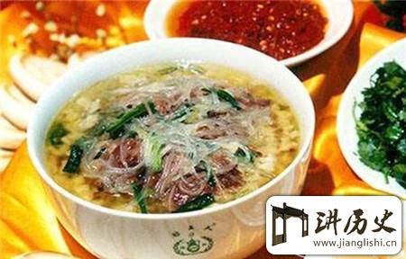 <rb>赵</rb><rt>zhào</rt><rb>匡</rb><rt>kuāng</rt><rb>胤</rb><rt>yìn</rt><rb>偶</rb><rt>ǒu</rt><rb>然</rb><rt>rán</rt><rb>一</rb><rt>yī</rt><rb>次</rb><rt>cì</rt><rb>讨</rb><rt>tǎo</rt><rb>饭</rb><rt>fàn</rt><rb>竟</rb><rt>jìng</rt><rb>创</rb><rt>chuàng</rt><rb>造</rb><rt>zào</rt><rb>流</rb><rt>liú</rt><rb>传</rb><rt>chuán</rt><rb>千</rb><rt>qiān</rt><rb>年</rb><rt>nián</rt><rb>的</rb><rt>de</rt><rb>西</rb><rt>xī</rt><rb>安</rb><rt>ān</rt><rb>美</rb><rt>měi</rt><rb>食</rb><rt>shí</rt>