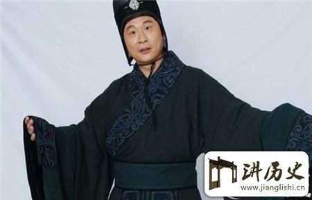 <rb>赵</rb><rt>zhào</rt><rb>高</rb><rt>gāo</rt><rb>为</rb><rt>wéi</rt><rb>何</rb><rt>hé</rt><rb>能</rb><rt>néng</rt><rb>翻</rb><rt>fān</rt><rb>手</rb><rt>shǒu</rt><rb>覆</rb><rt>fù</rt><rb>云</rb><rt>yún</rt>?<rb>秦</rb><rt>qín</rt><rb>始</rb><rt>shǐ</rt><rb>皇</rb><rt>huáng</rt><rb>一</rb><rt>yī</rt><rb>项</rb><rt>xiàng</rt><rb>政</rb><rt>zhèng</rt><rb>策</rb><rt>cè</rt><rb>埋</rb><rt>mái</rt><rb>下</rb><rt>xià</rt><rb>祸</rb><rt>huò</rt><rb>根</rb><rt>gēn</rt>