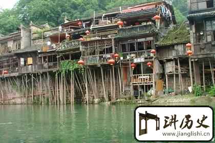 布依族建筑布依族建筑为什么多为依山傍水