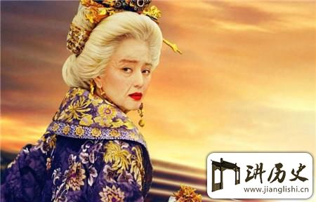 <rb>乾</rb><rt>qián</rt><rb>陵</rb><rt>líng</rt><rb>无</rb><rt>wú</rt><rb>头</rb><rt>tóu</rt><rb>之</rb><rt>zhī</rt><rb>谜</rb><rt>mí</rt>:<rb>没</rb><rt>méi</rt><rb>有</rb><rt>yǒu</rt><rb>脑</rb><rt>nǎo</rt><rb>袋</rb><rt>dài</rt><rb>的</rb><rt>de</rt><rb>守</rb><rt>shǒu</rt><rb>陵</rb><rt>líng</rt><rb>石</rb><rt>shí</rt><rb>像</rb><rt>xiàng</rt><rb>有</rb><rt>yǒu</rt><rb>何</rb><rt>hé</rt><rb>秘</rb><rt>mì</rt><rb>密</rb><rt>mì</rt>?