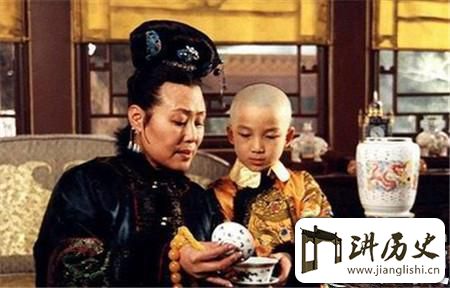 <rb>顺</rb><rt>shùn</rt><rb>治</rb><rt>zhì</rt><rb>诏</rb><rt>zhào</rt><rb>书</rb><rt>shū</rt><rb>揭</rb><rt>jiē</rt><rb>穿</rb><rt>chuān</rt><rb>清</rb><rt>qīng</rt><rb>宫</rb><rt>gōng</rt><rb>第</rb><rt>dì</rt><rb>一</rb><rt>yī</rt><rb>谜</rb><rt>mí</rt><rb>结</rb><rt>jié</rt><rb>果</rb><rt>guǒ</rt><rb>她</rb><rt>tā</rt><rb>尸</rb><rt>shī</rt><rb>停</rb><rt>tíng</rt>38<rb>年</rb><rt>nián</rt>!