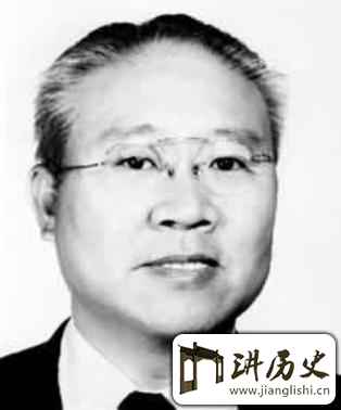 <rb>他</rb><rt>tā</rt><rb>是</rb><rt>shì</rt><rb>袁</rb><rt>yuán</rt><rb>世</rb><rt>shì</rt><rb>凯</rb><rt>kǎi</rt><rb>后</rb><rt>hòu</rt><rb>人</rb><rt>rén</rt><rb>中</rb><rt>zhōng</rt><rb>成</rb><rt>chéng</rt><rb>就</rb><rt>jiù</rt><rb>最</rb><rt>zuì</rt><rb>高</rb><rt>gāo</rt><rb>的</rb><rt>de</rt><rb>一</rb><rt>yī</rt><rb>个</rb><rt>gè</rt>,<rb>童</rb><rt>tóng</rt><rb>年</rb><rt>nián</rt><rb>沉</rb><rt>chén</rt><rb>默</rb><rt>mò</rt><rb>寡</rb><rt>guǎ</rt><rb>言</rb><rt>yán</rt>,<rb>后</rb><rt>hòu</rt><rb>成</rb><rt>chéng</rt><rb>为</rb><rt>wéi</rt><rb>物</rb><rt>wù</rt><rb>理</rb><rt>lǐ</rt><rb>学</rb><rt>xué</rt><rb>家</rb><rt>jiā</rt>