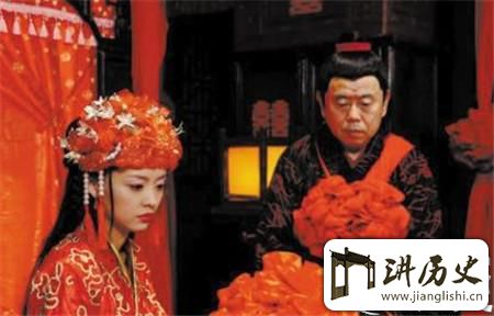 <rb>不</rb><rt>bú</rt><rb>一</rb><rt>yī</rt><rb>样</rb><rt>yàng</rt><rb>的</rb><rt>de</rt><rb>潘</rb><rt>pān</rt><rb>金</rb><rt>jīn</rt><rb>莲</rb><rt>lián</rt>:<rb>温</rb><rt>wēn</rt><rb>柔</rb><rt>róu</rt><rb>贤</rb><rt>xián</rt><rb>惠</rb><rt>huì</rt><rb>与</rb><rt>yǔ</rt><rb>武</rb><rt>wǔ</rt><rb>大</rb><rt>dà</rt><rb>郎</rb><rt>láng</rt><rb>相</rb><rt>xiàng</rt><rb>爱</rb><rt>ài</rt><rb>生</rb><rt>shēng</rt>4<rb>子</rb><rt>zǐ</rt>