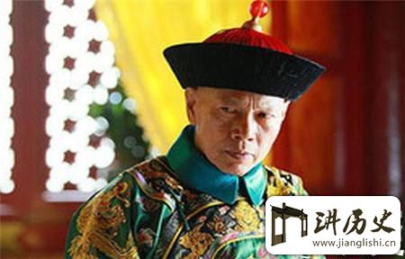 <rb>清</rb><rt>qīng</rt><rb>朝</rb><rt>cháo</rt><rb>最</rb><rt>zuì</rt><rb>耿</rb><rt>gěng</rt><rb>直</rb><rt>zhí</rt><rb>太</rb><rt>tài</rt><rb>监</rb><rt>jiān</rt><rb>竟</rb><rt>jìng</rt><rb>因</rb><rt>yīn</rt><rb>光</rb><rt>guāng</rt><rb>绪</rb><rt>xù</rt><rb>无</rb><rt>wú</rt><rb>子</rb><rt>zǐ</rt><rb>而</rb><rt>ér</rt><rb>劝</rb><rt>quàn</rt><rb>其</rb><rt>qí</rt><rb>让</rb><rt>ràng</rt><rb>位</rb><rt>wèi</rt><rb>贤</rb><rt>xián</rt><rb>人</rb><rt>rén</rt>