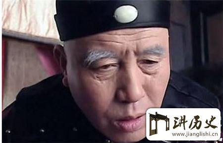 <rb>清</rb><rt>qīng</rt><rb>朝</rb><rt>cháo</rt><rb>最</rb><rt>zuì</rt><rb>耿</rb><rt>gěng</rt><rb>直</rb><rt>zhí</rt><rb>太</rb><rt>tài</rt><rb>监</rb><rt>jiān</rt><rb>竟</rb><rt>jìng</rt><rb>因</rb><rt>yīn</rt><rb>光</rb><rt>guāng</rt><rb>绪</rb><rt>xù</rt><rb>无</rb><rt>wú</rt><rb>子</rb><rt>zǐ</rt><rb>而</rb><rt>ér</rt><rb>劝</rb><rt>quàn</rt><rb>其</rb><rt>qí</rt><rb>让</rb><rt>ràng</rt><rb>位</rb><rt>wèi</rt><rb>贤</rb><rt>xián</rt><rb>人</rb><rt>rén</rt>
